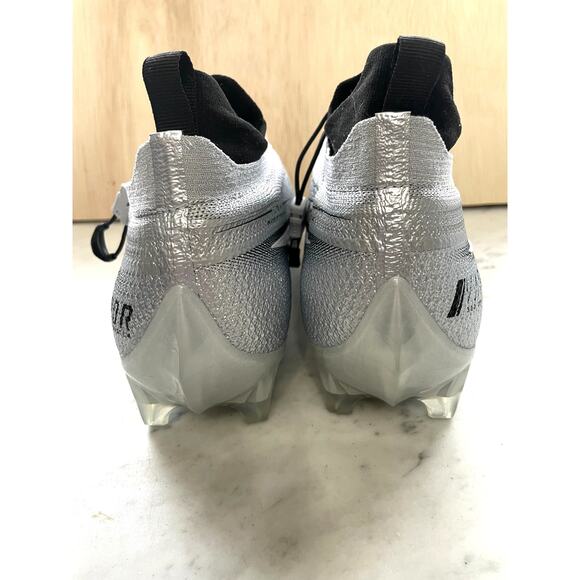 Nike Vapor 360 Elite Football Cleats Laceless NWOT Men’s 12.5 (No Size Tag)